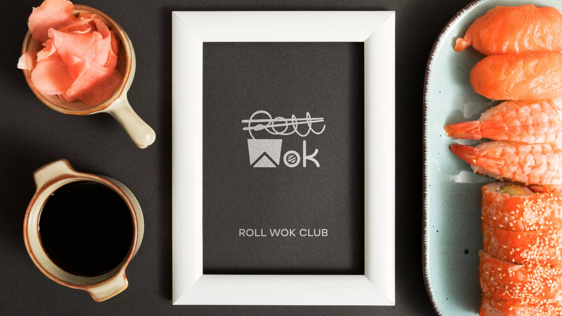 Разработка логотипа суши-бара «Roll Wok Club» в Нягане